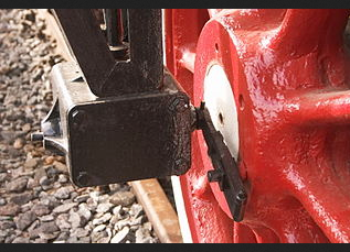 320px Steam_locomotive_S_speedometer_crank.jpg  JPEG Image  320 × 213 pixels .png