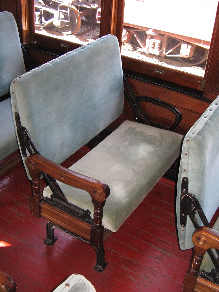 H & K seat small.jpg