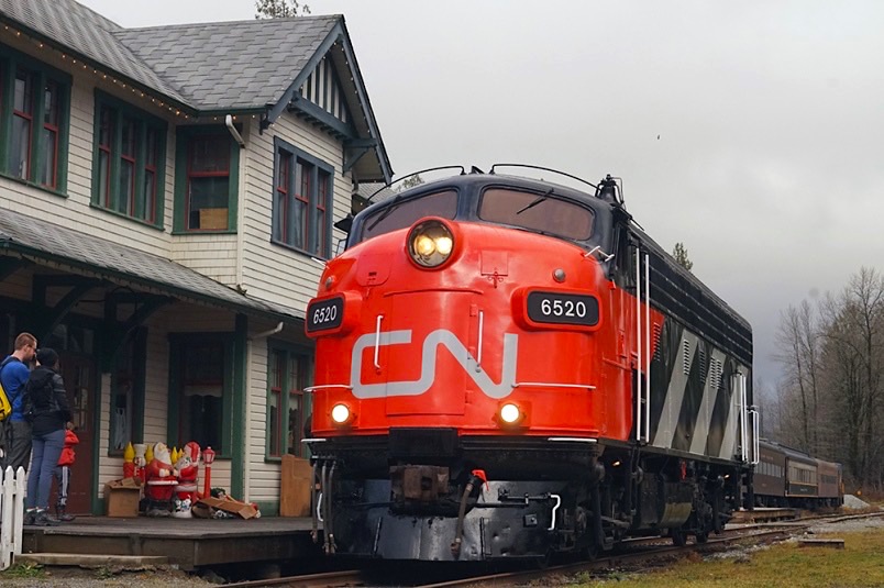 squamish-s-west-coast-railways-association-reveals-revamped-locomotive-0.jpg