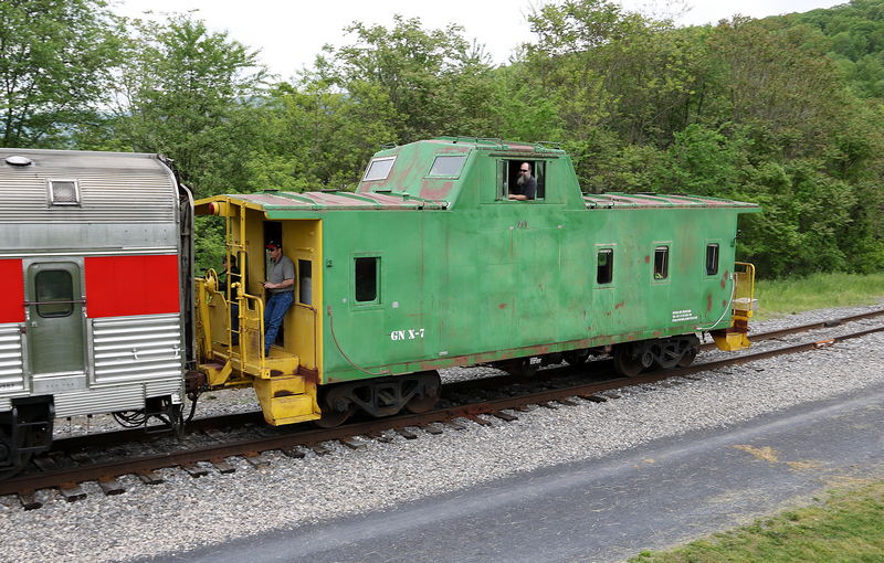 GN Caboose 05 small.JPG