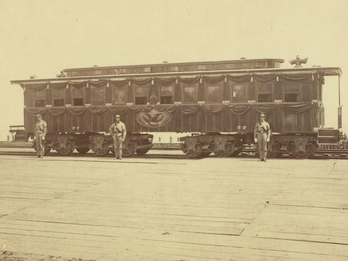 lincoln-funeral-train-1800.jpg