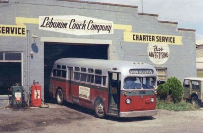 lebbusatbarn.jpg