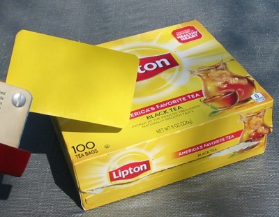 we5552andliptonteabox.jpg