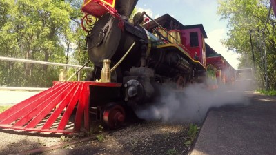 assiniboine-park-steam-engine.jpg