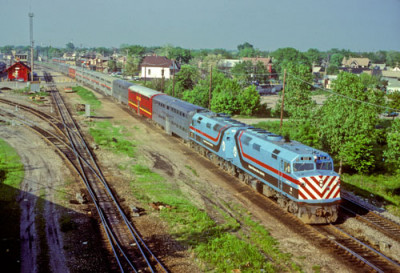 RTA-111-F40PH-BLUE-ISLAND-IL-19JUN78-P-COOK.jpg