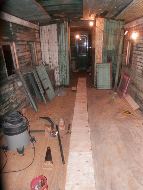 caboose floor oct 25 012-001.JPG