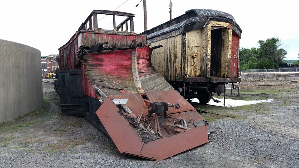 Steamtown C&C Plow and B&M Coach 1 Scrapping.jpg
