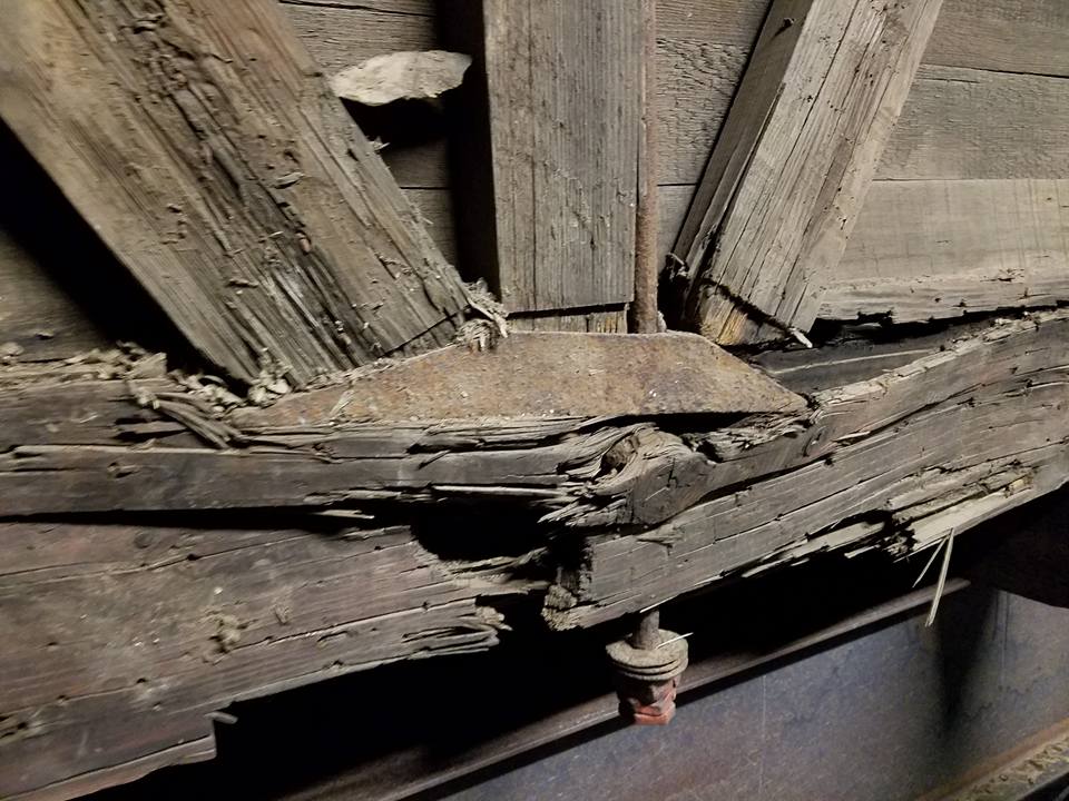 2409 frame damage.jpg