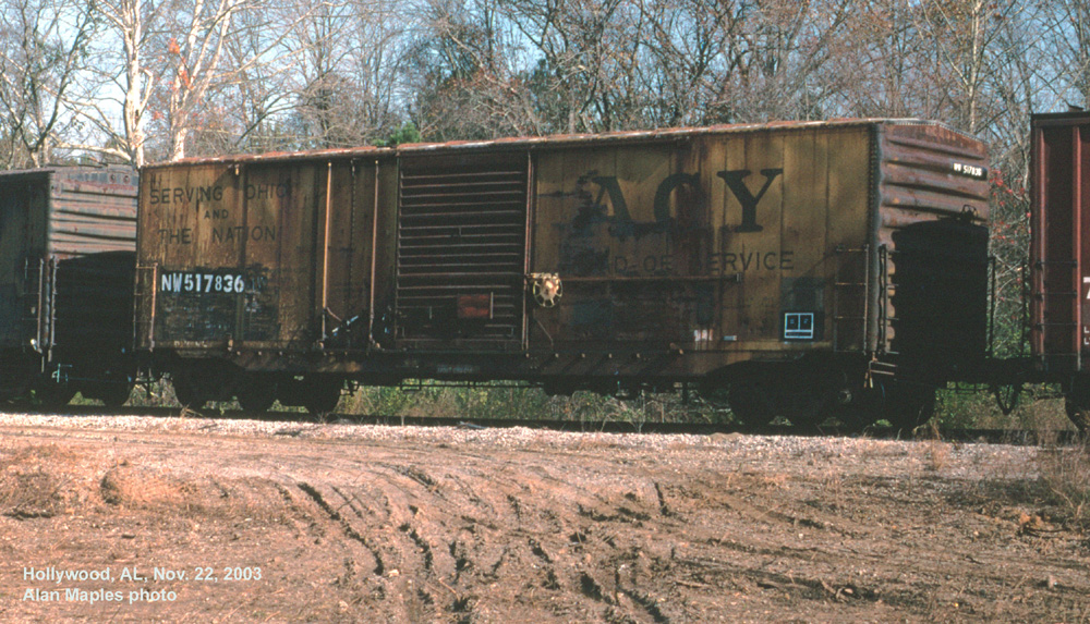 ACY boxcar Nov 2003 Alan Maples photo.jpg