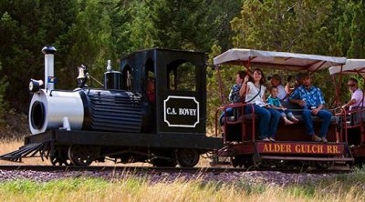 AlderGulchShortLine fake loco-a.jpg