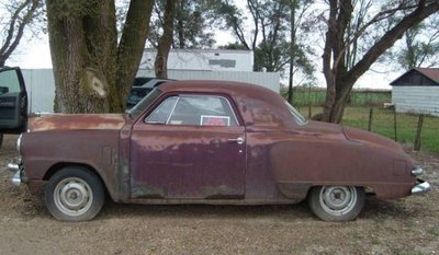 1947studebakerchampionwinetonemaroon.jpg
