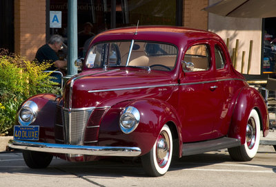 1940forddeluxegarnetmaroon.jpg