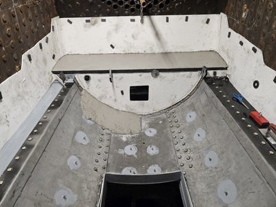 refractory in firebox 2 reduced.jpg