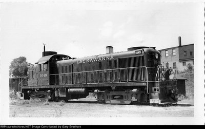 DLW Alco RS3 1049 frontbw.jpg