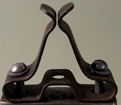 Door hold-open clip - very low res.jpg