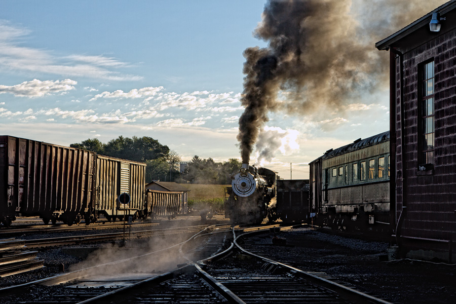 SCR 90 BL Yard LR.jpg