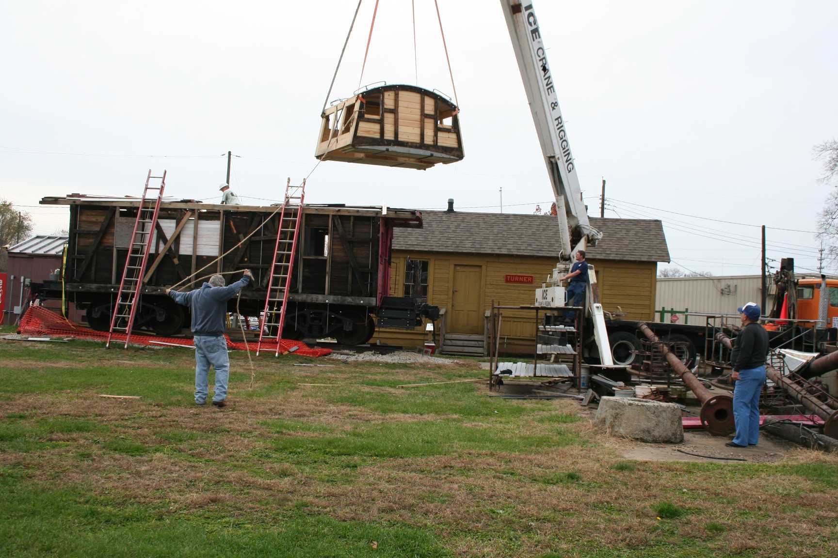 PRR caboose cupola Terre Haute 11-09 #2.jpg