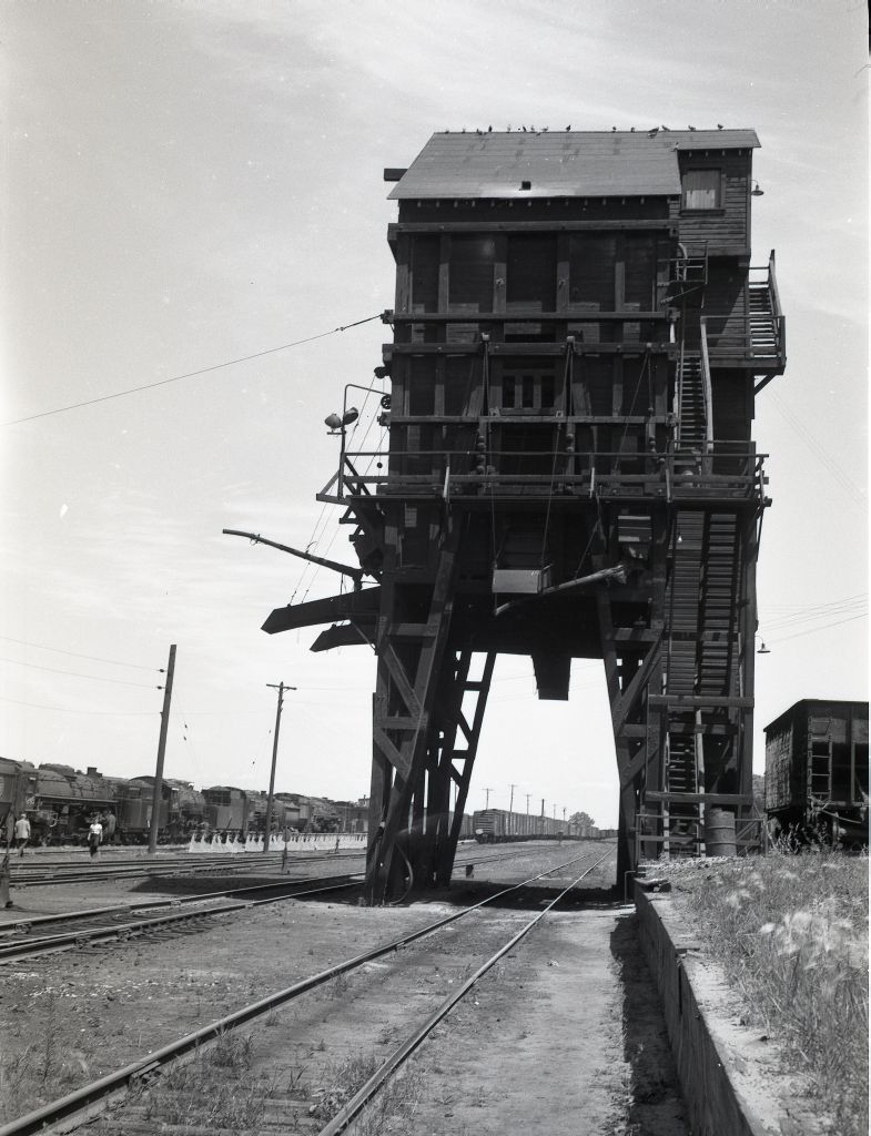 CN coal dock fort erie june 20, 1958sm.jpg