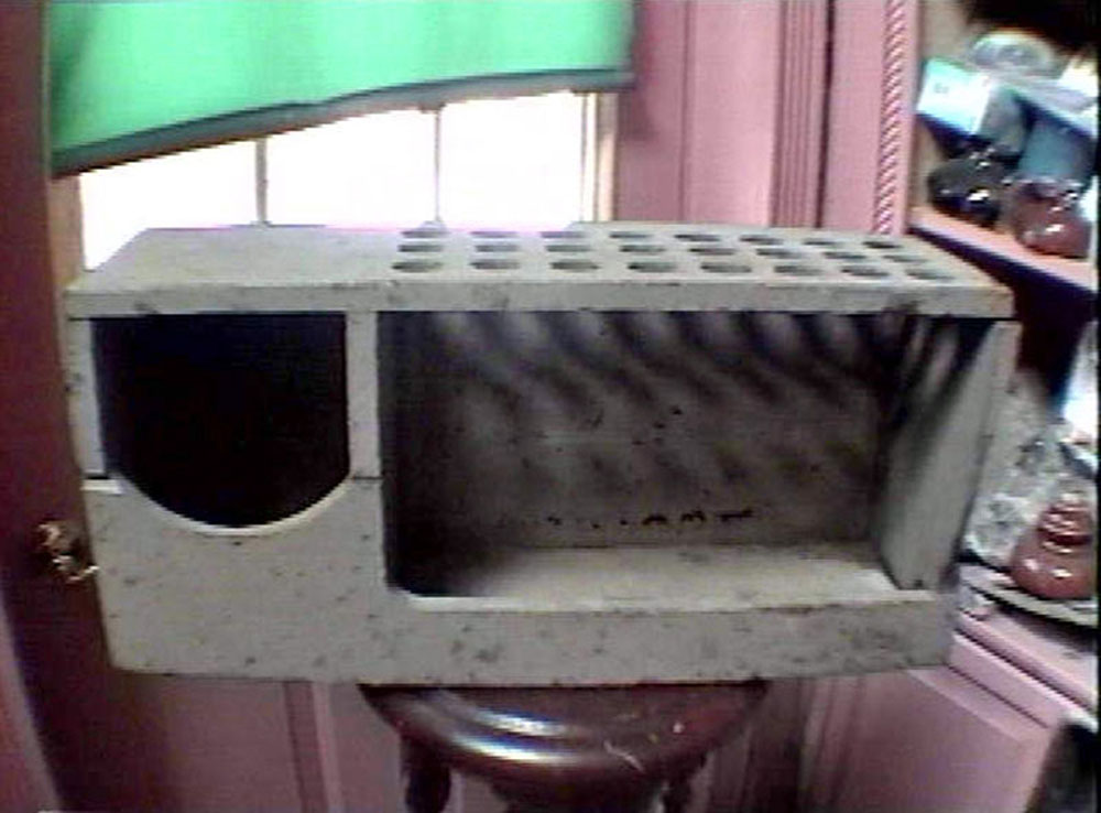 Fig 1 fuseebox.jpg
